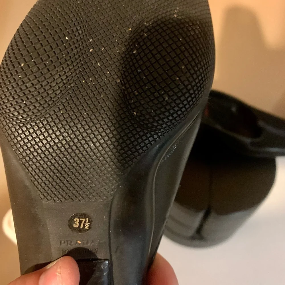 EUC!! PRADA-37.5 - Picture 6 of 6